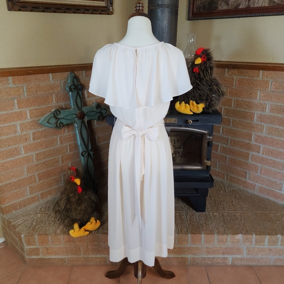 Vintage 70s Henry Lee Ivory Dress Size 8 - Picture 4 of 7